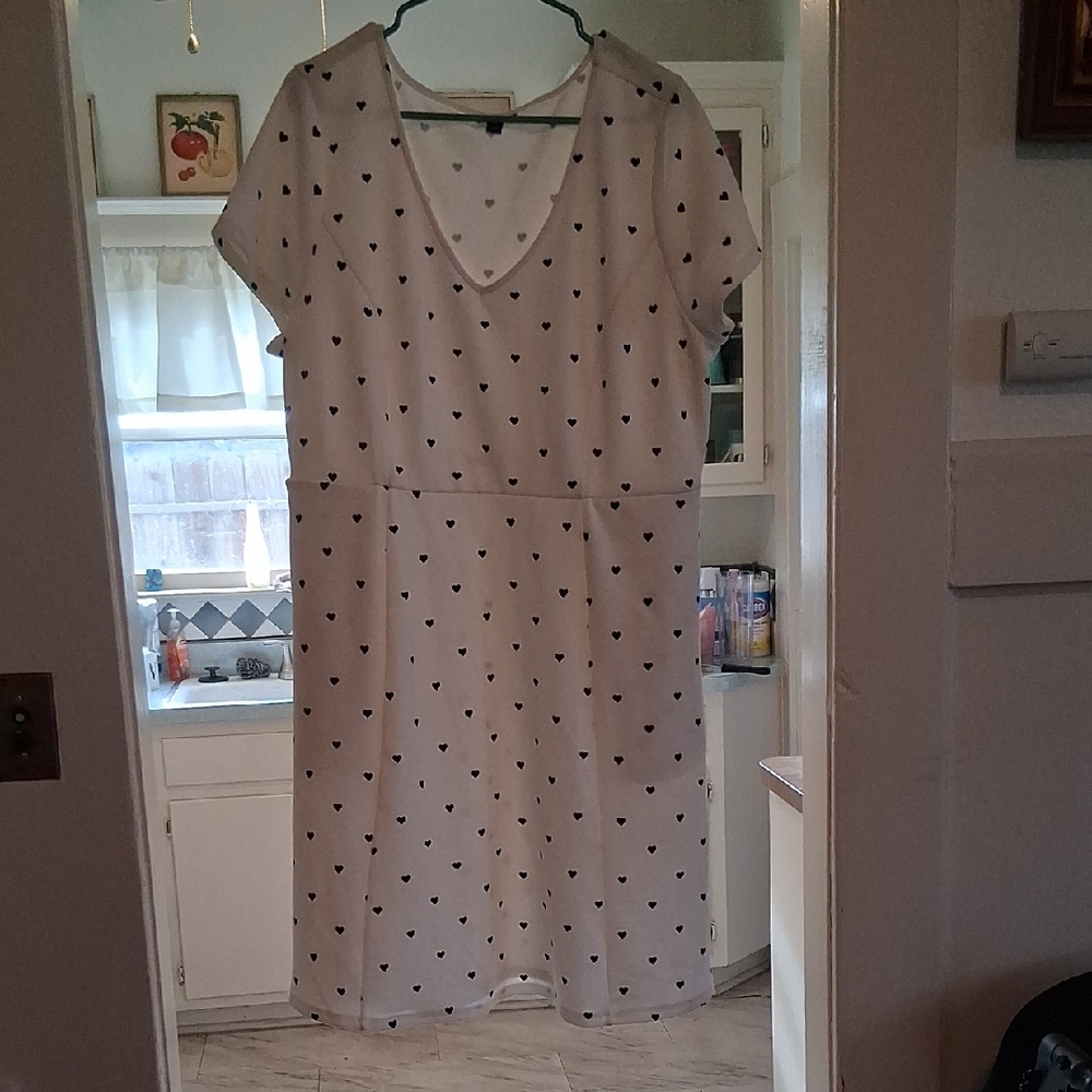 Torrid Ivory Top with Subtle Pattern